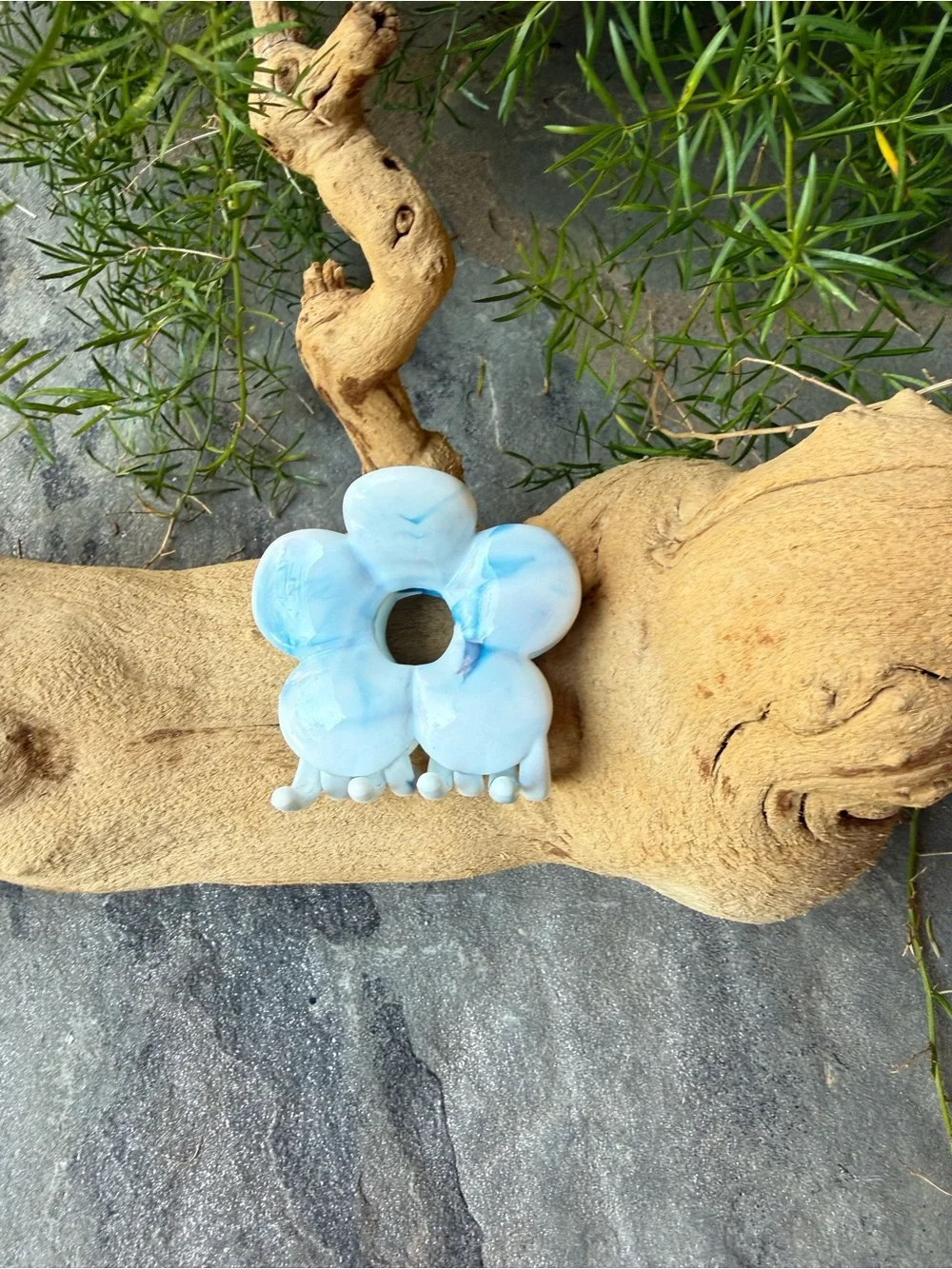 New🌟Anthropologie-Bloom Flower Claw Clip-Blue